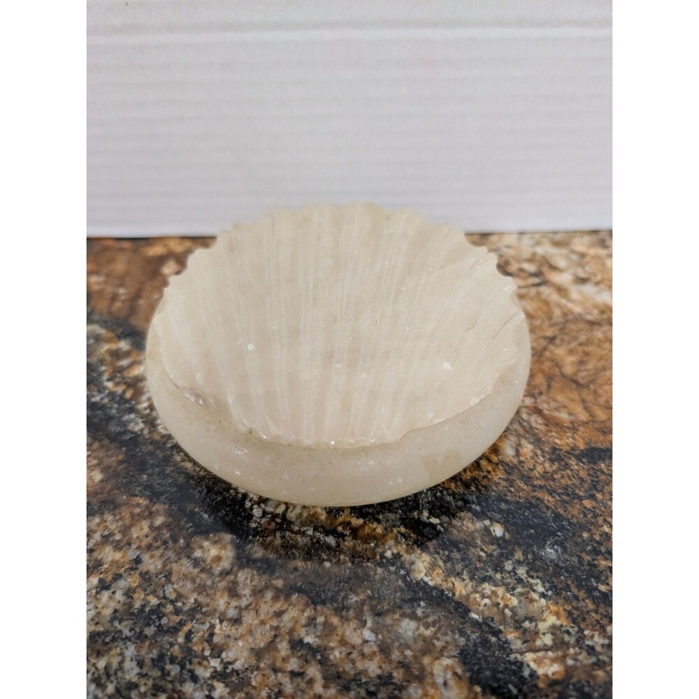 Alabastor Sea Shell Style Trinket Box